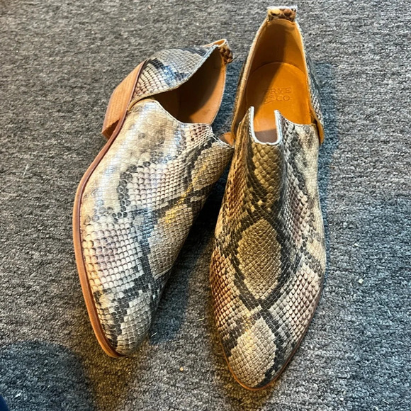 Frye Snakeskin Mules Boots, size 7.5 - Picture 2 of 9